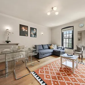 Appartement 1 Bed Executive Near Liverpool Street Station Free Wifi By Aparts, Londres